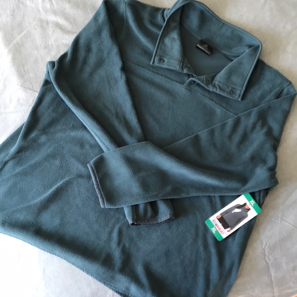Brand New 32 Degrees Heat Sweater